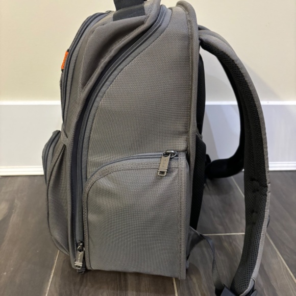 Tumi backpack - Picture 3 of 13